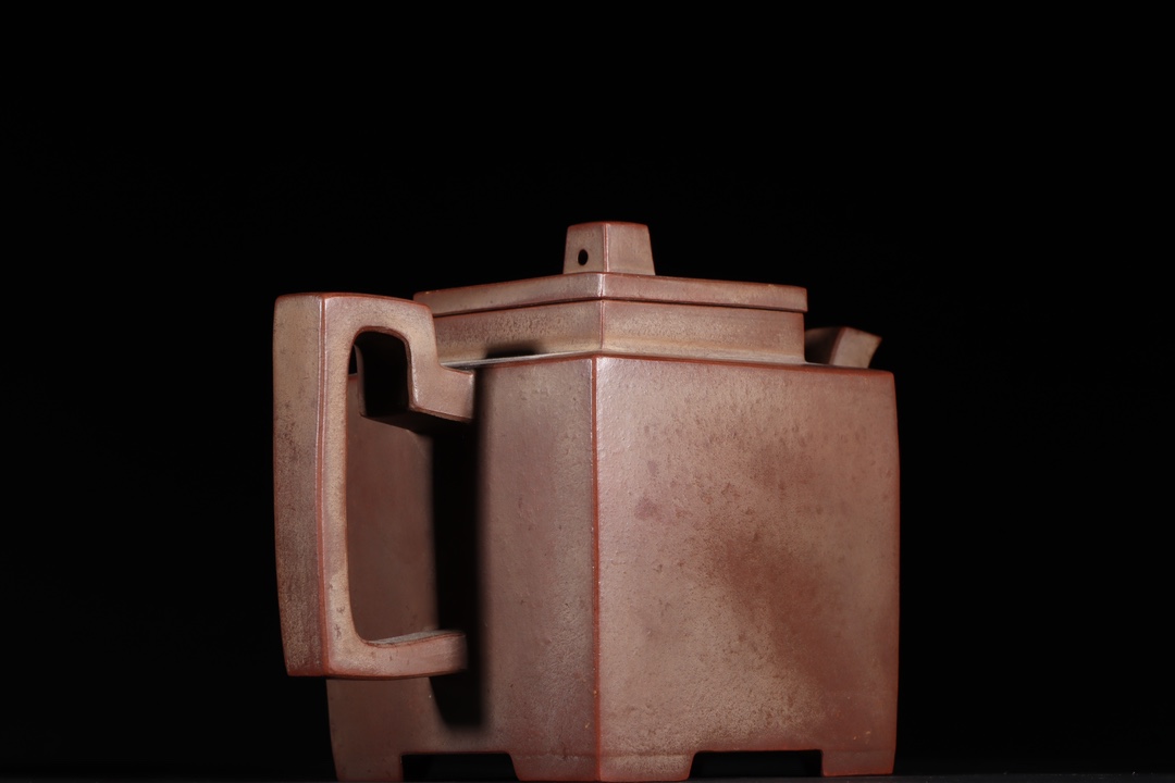 四方紫砂壶 款识:时大彬 明代 高 11×14.6cm