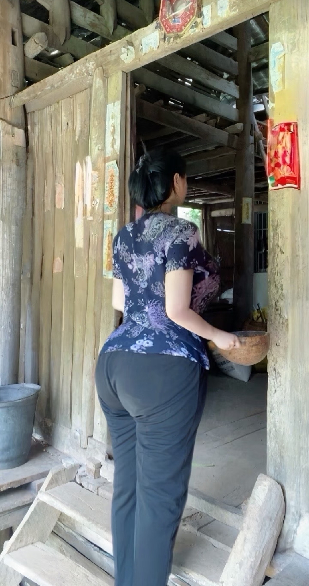 我表嫂为我表哥生了3个儿子,不得不说,我表嫂真的旺夫啊!