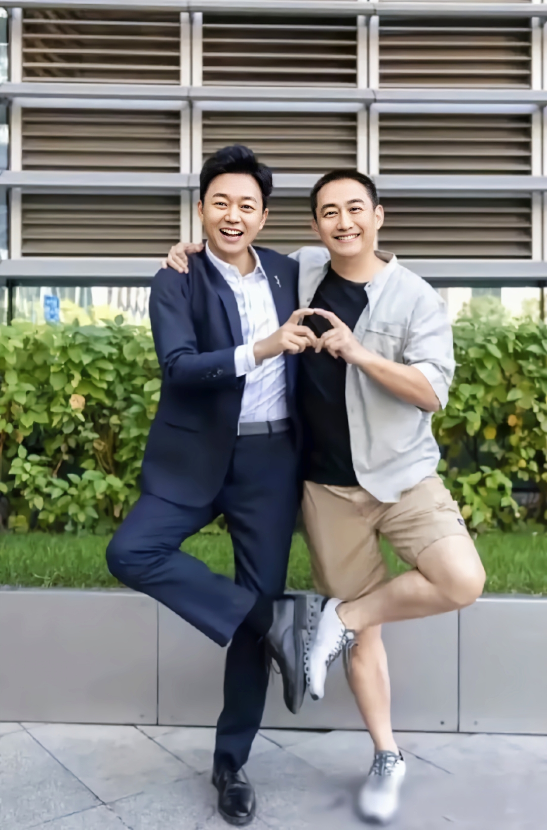 男人果然至死是少年这话说的一点也没错黄磊