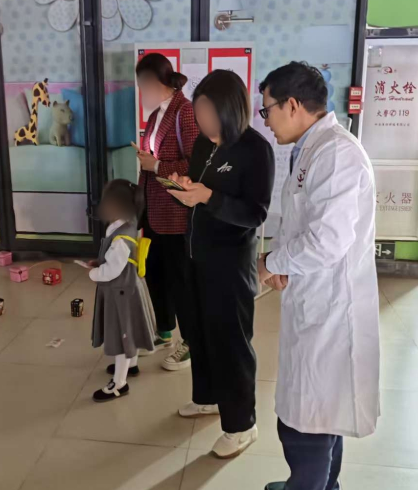 中国医学科学院阜外医院帮忙挂号陪同看病儿童看病专人照看，家长格外放心的简单介绍
