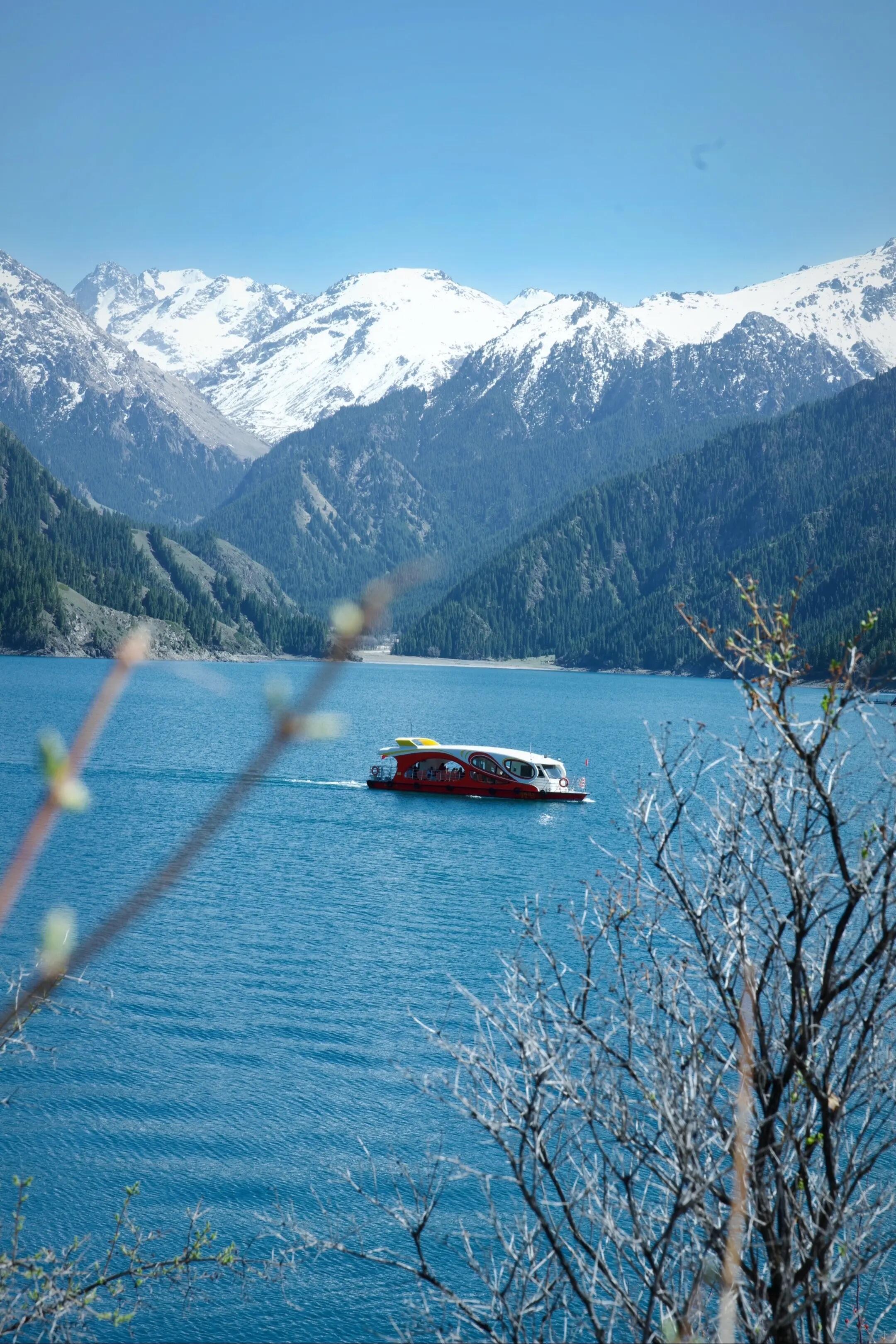 来到新疆天山天池