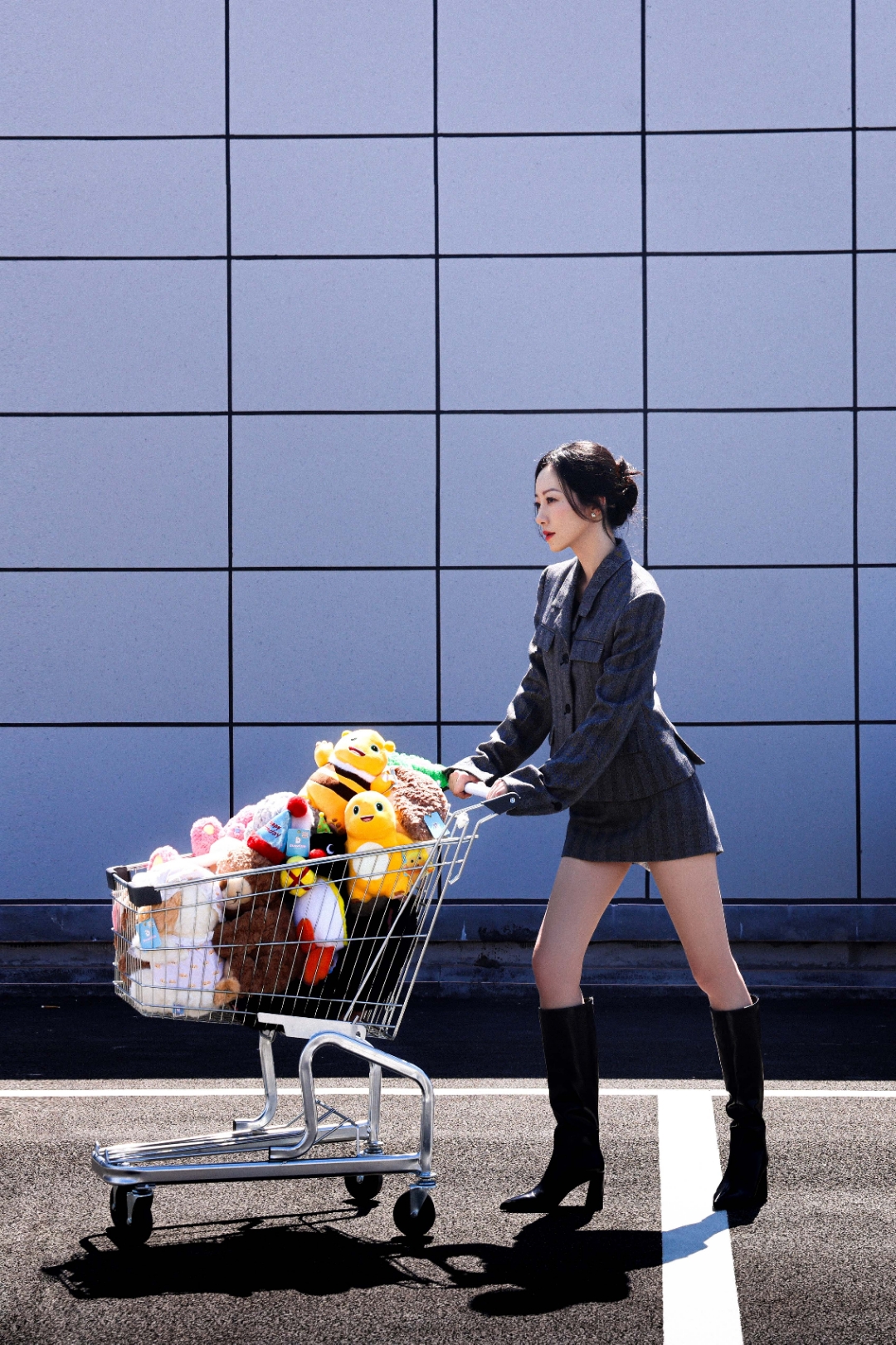 韩雪多风格时尚大片太惊艳,可甜可飒演绎百变魅力