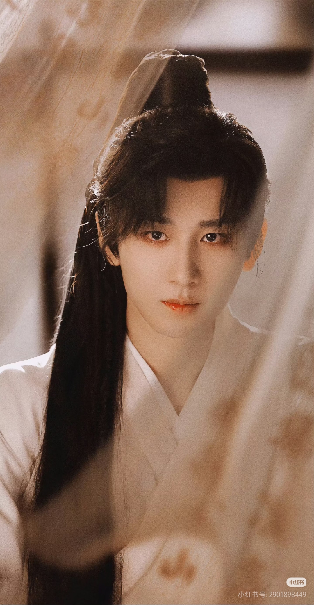 成毅这张招商剧照真是让人又爱又恨!