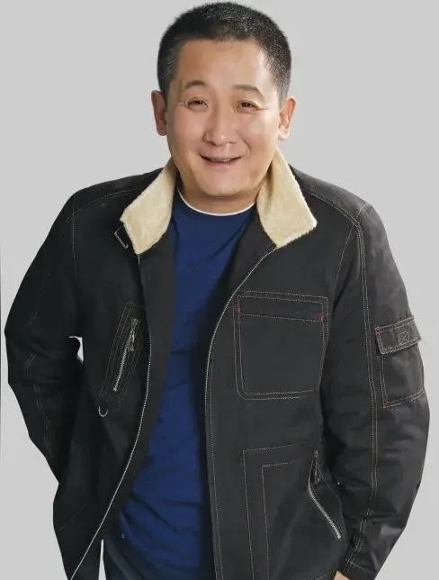看《我爱我家》才知:梁天当年手撕亲妹,比剧情还抓马