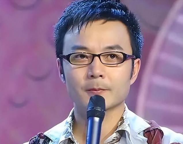 汪涵的《越策越开心》用方言段子逗得全家捧腹,而