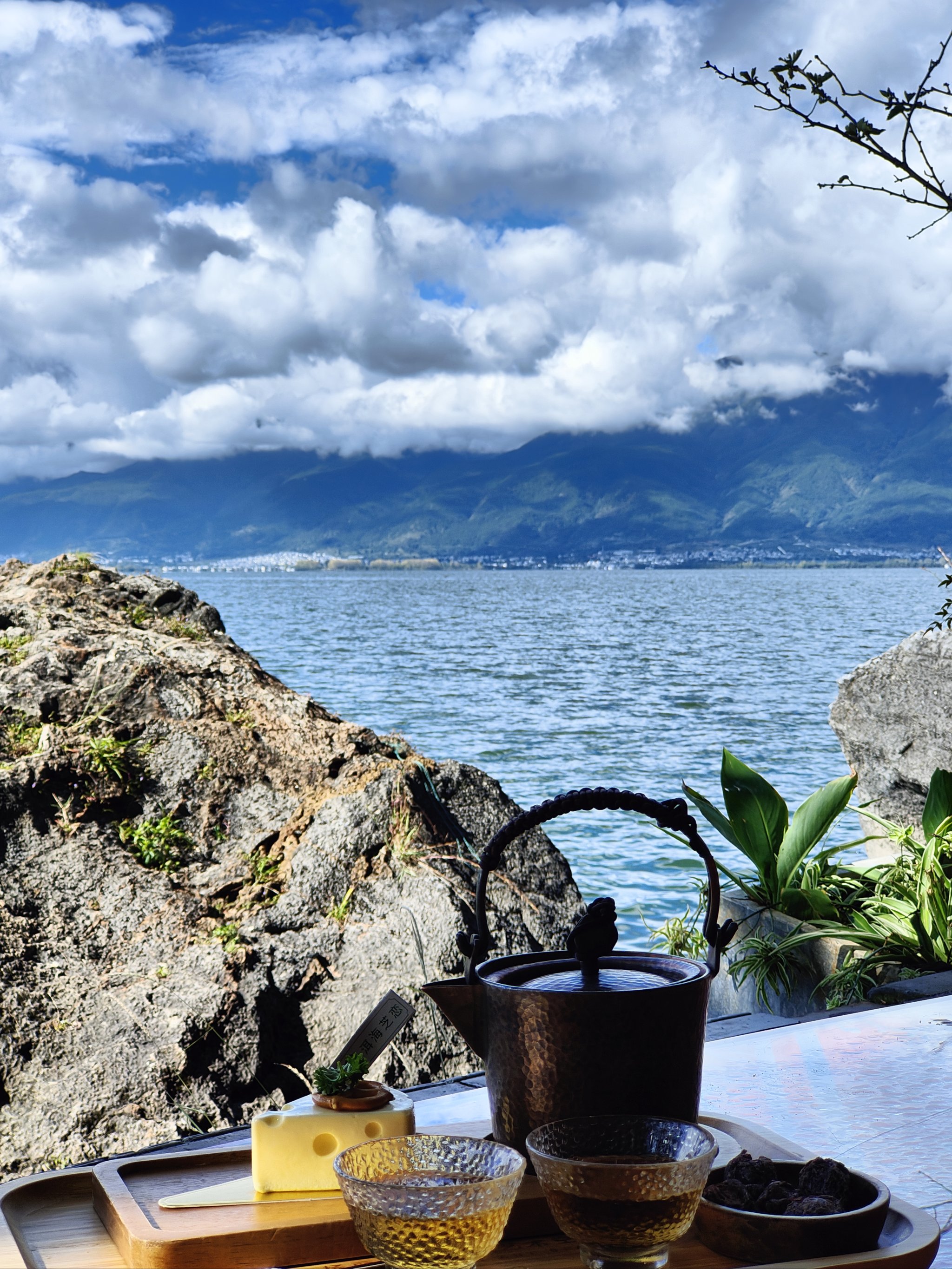 昔陶朱三散千金而名显,白圭观象取时以成说.今撰斯文,以述其道