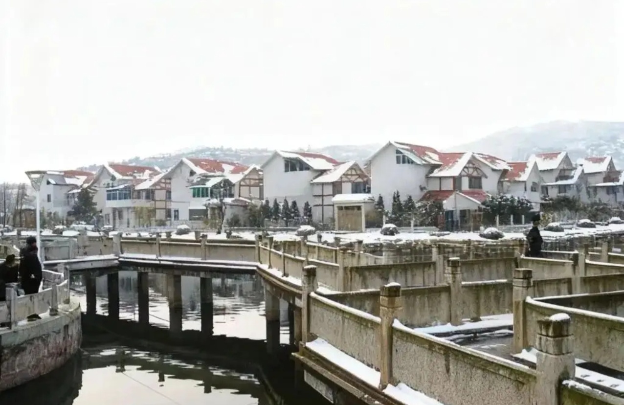 浙江台州玉环市楚门镇湖畔花园小区的违建乱象,简直刷新认知!