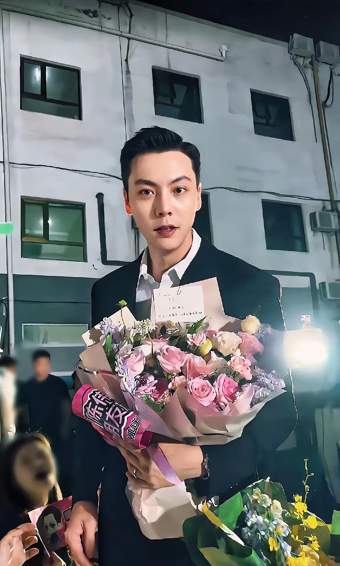 直到今天 杨幂那句话的含金量还在上升 她在采访中说陈伟霆就是