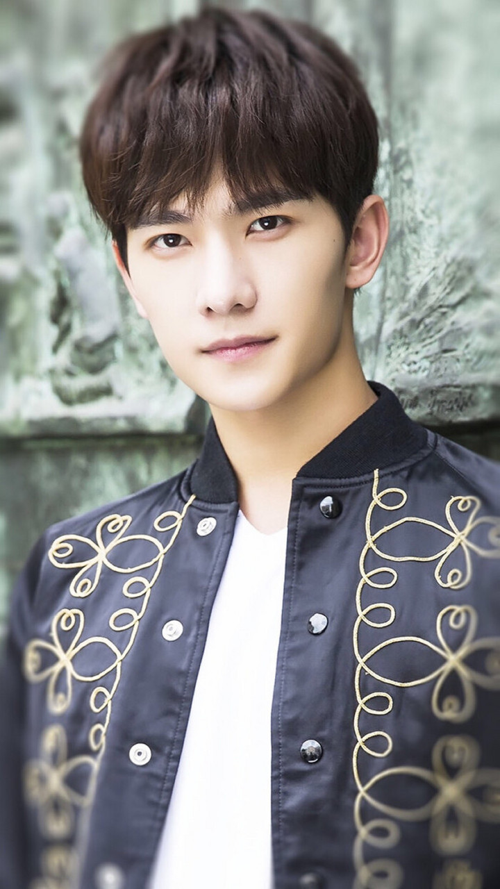 1,#杨洋王楚然好像婚礼迎宾# ,魏大勋戴眼镜凹人设  2,真实爆料,娱乐