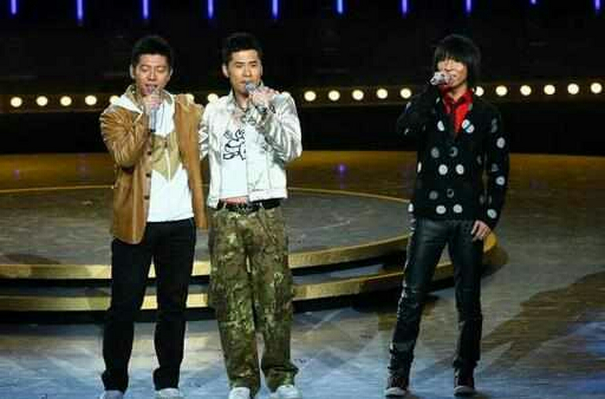 继续听歌:《奔跑》——羽泉&黄征