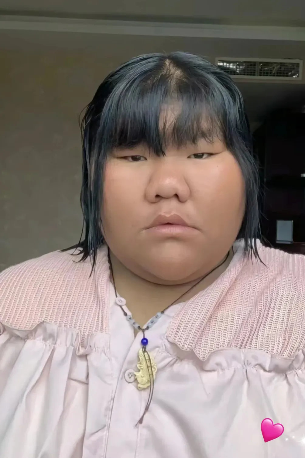 男方一听就炸了,觉得女方长得一般,条件却太苛刻