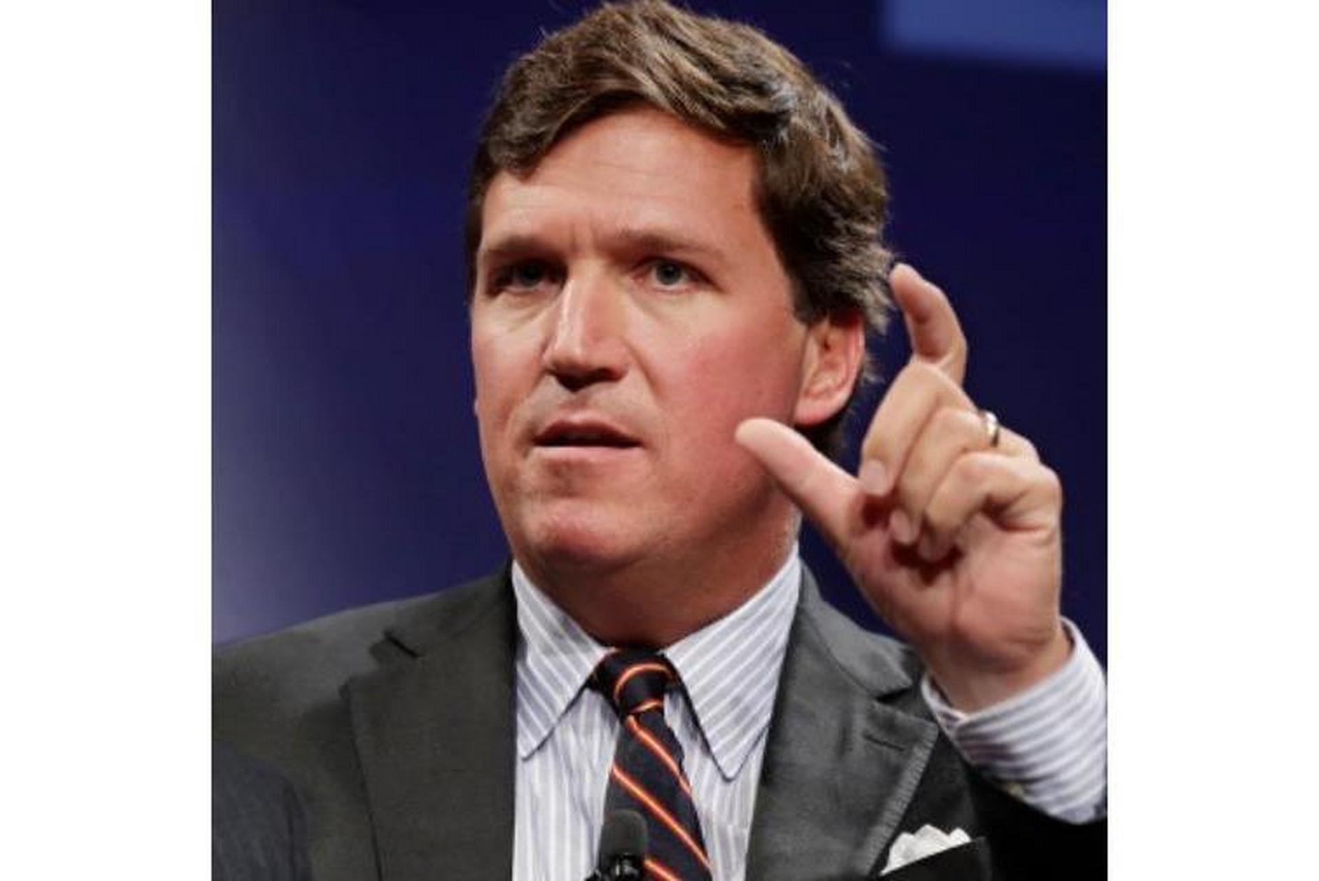 美国著名记者塔克·卡尔森(tucker carlson)表示相信,美国当局正试图