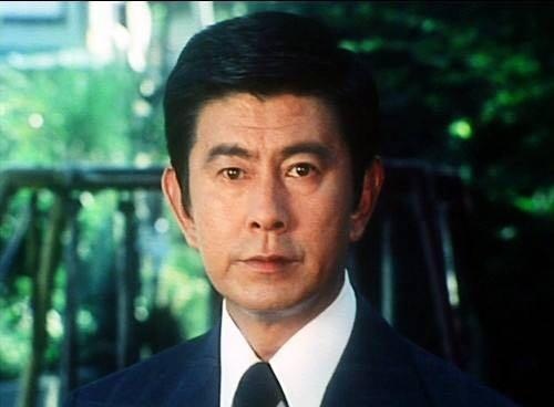 "大岛茂"宇津井健 50岁以上的中国观众,几乎没有人不知道风靡于上世纪