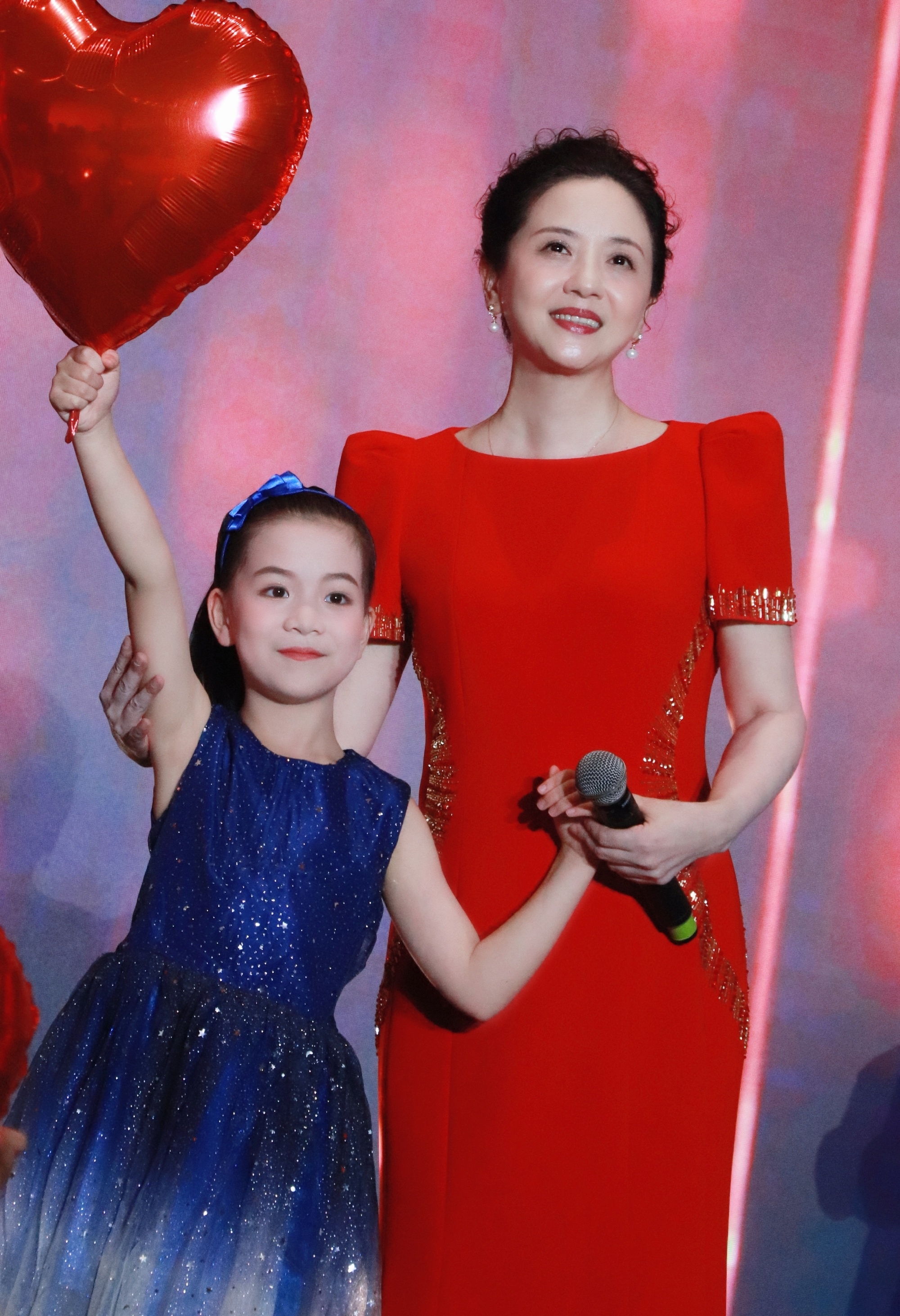 "林黛玉"陶慧敏人美心美,近日参加家乡温州市红十字会百年活动!