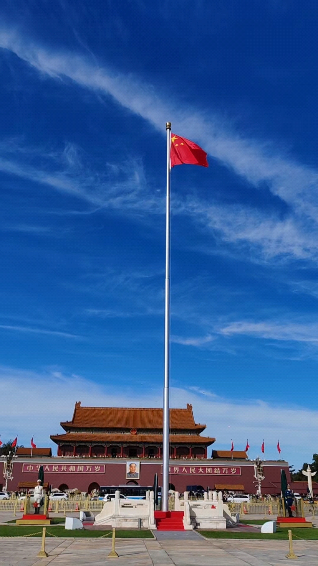 28年前的今天,1997年7月1日,香港正式回归祖国的怀抱!