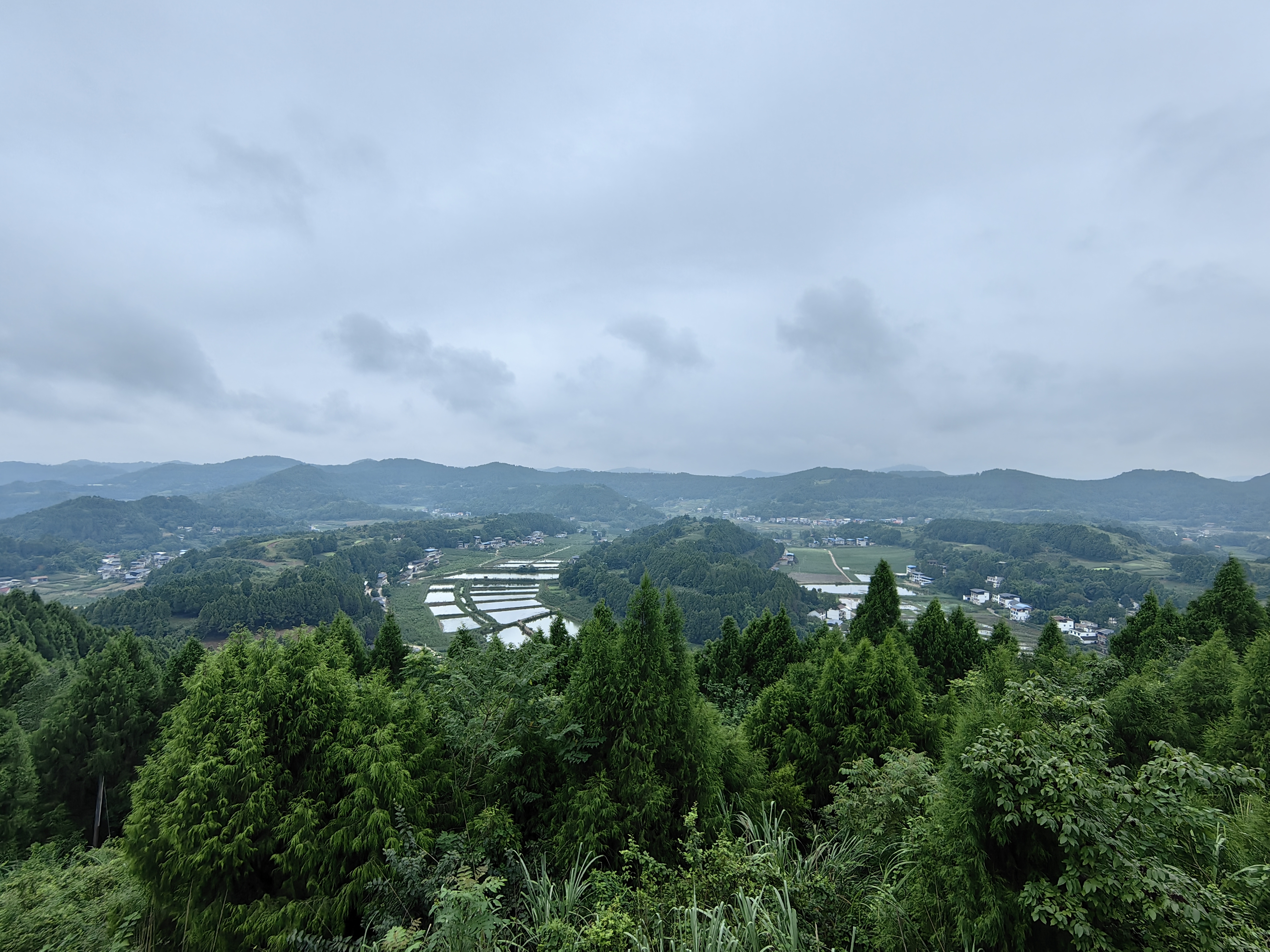 四川盆地景色图片