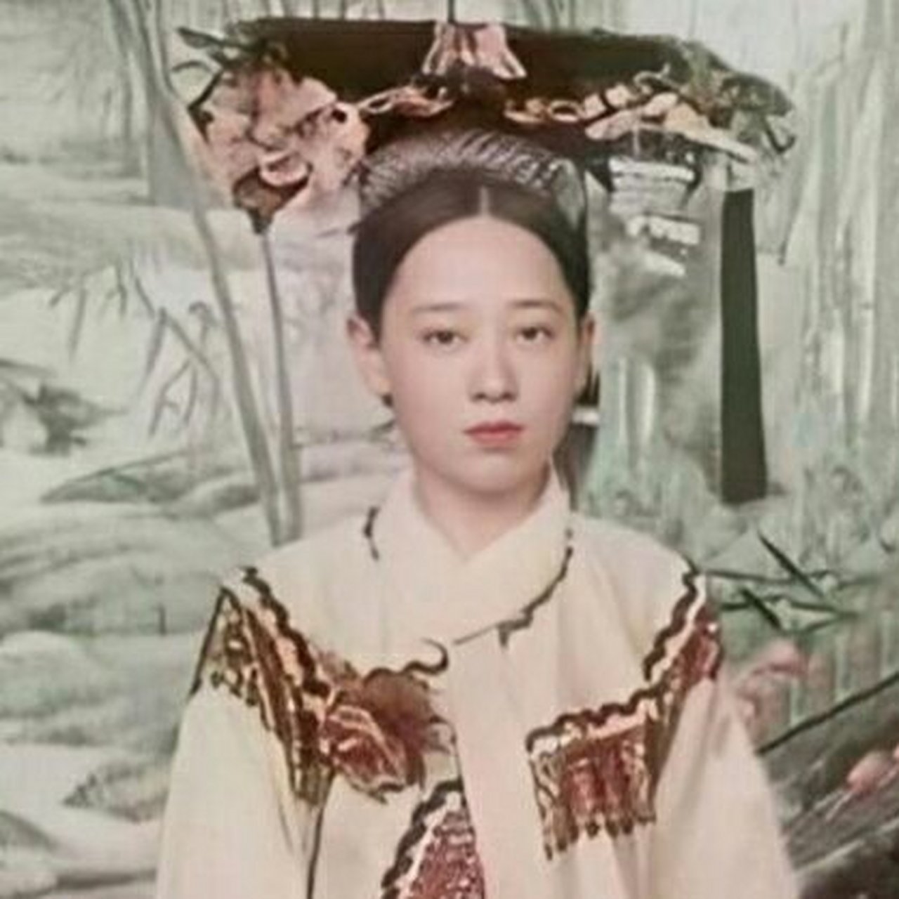 怀旧老照片# 清末庆亲王奕劻的四女儿,人们习惯称她四格格,天生丽质