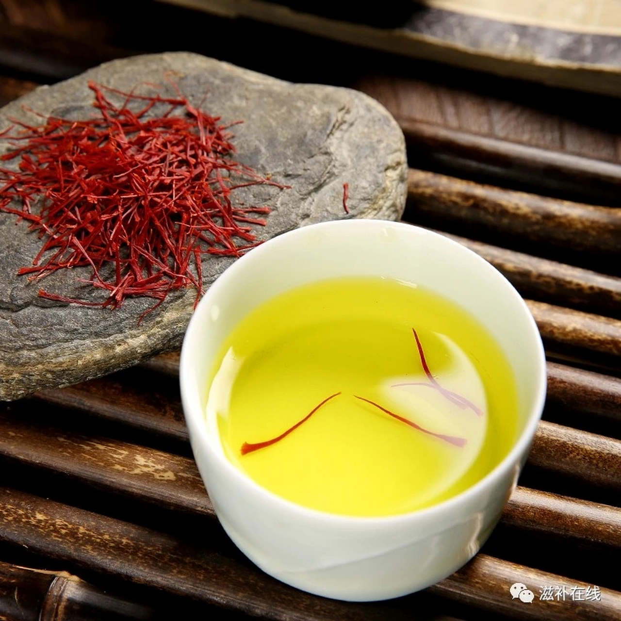 每天一杯藏红花茶,不仅能舒缓压力,还有助于调节身体机能,促进血液