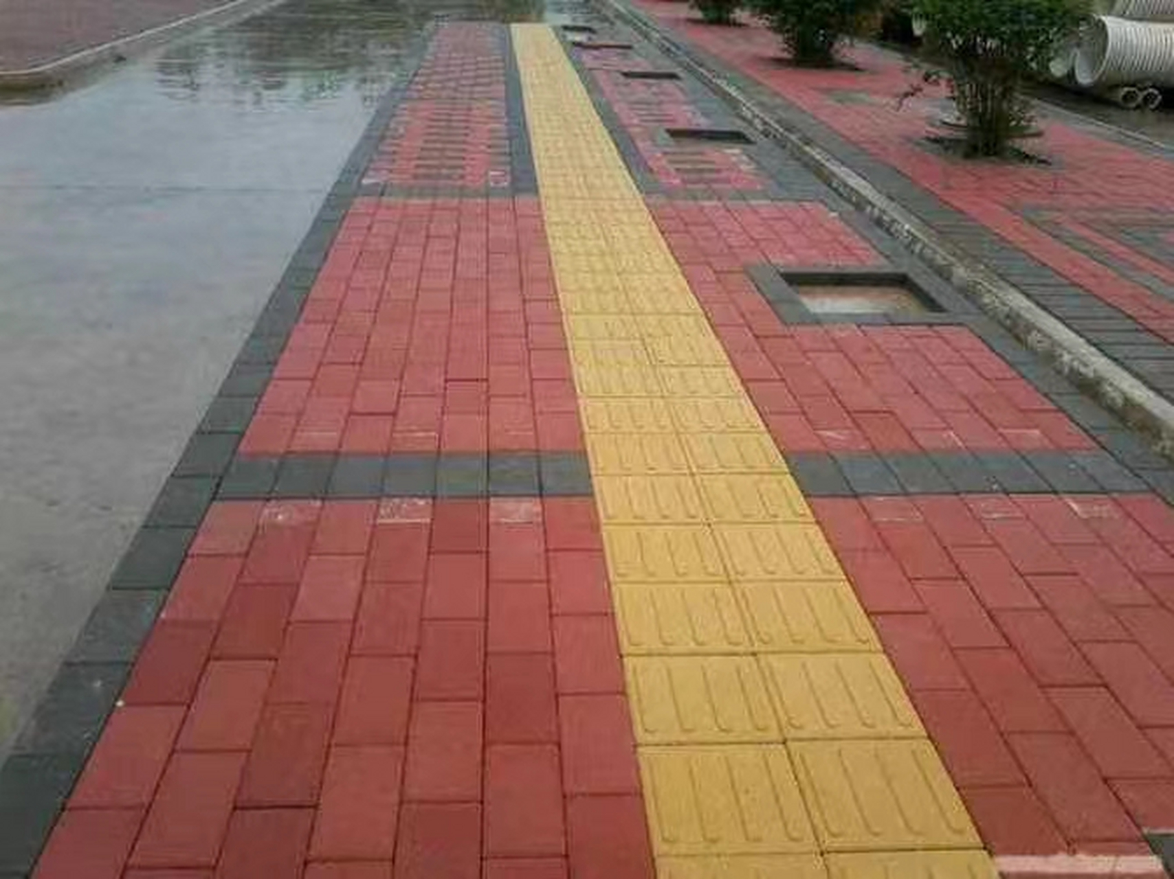 各种颜色规格人行步道板植草砖路边石流水槽等