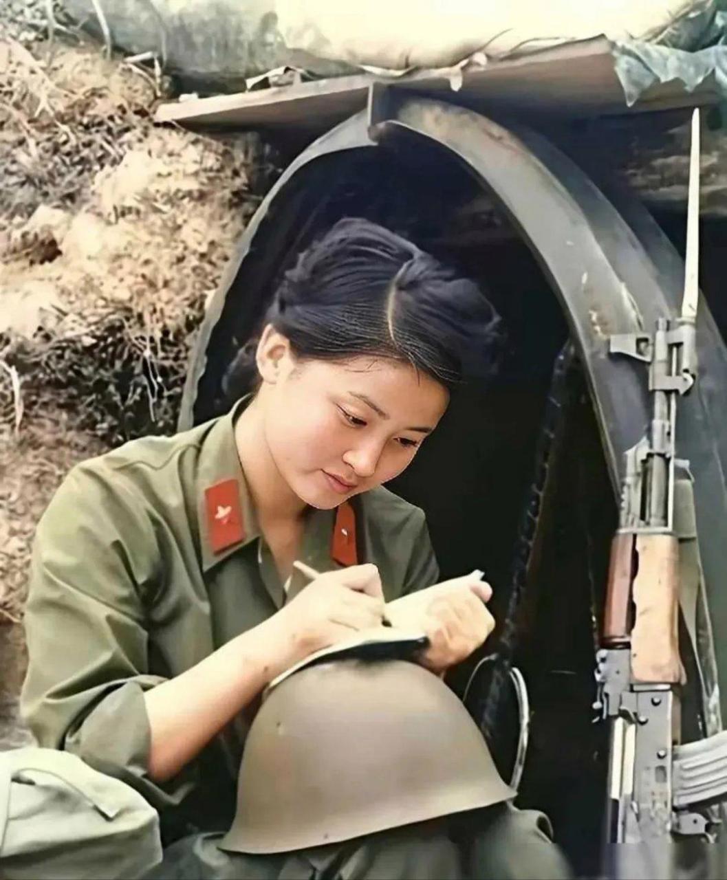 老山最美女兵图片