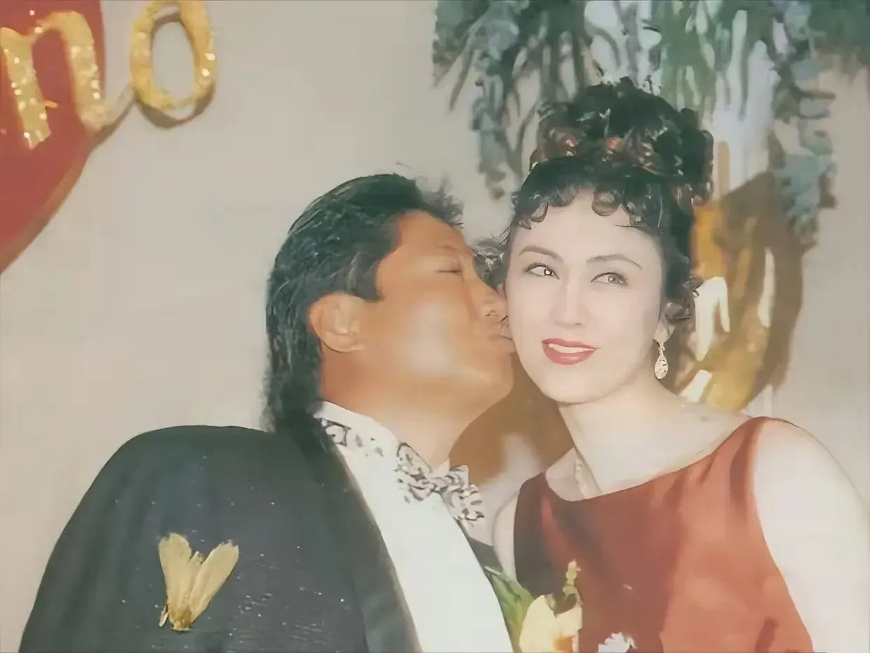 1991年,洪金宝和港姐高丽虹结婚时的情景.