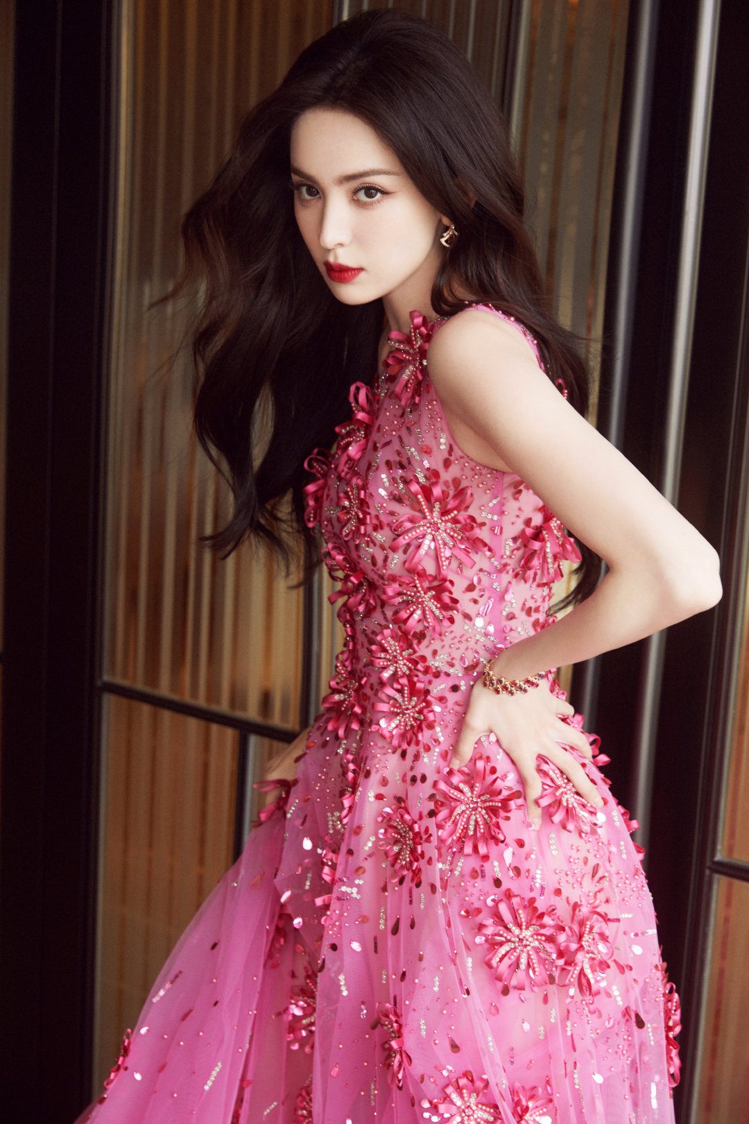 2,真实爆料,娱乐圈女艺人私下都会用 梧峰煌叶华疏纤 ,一个月掉23inn