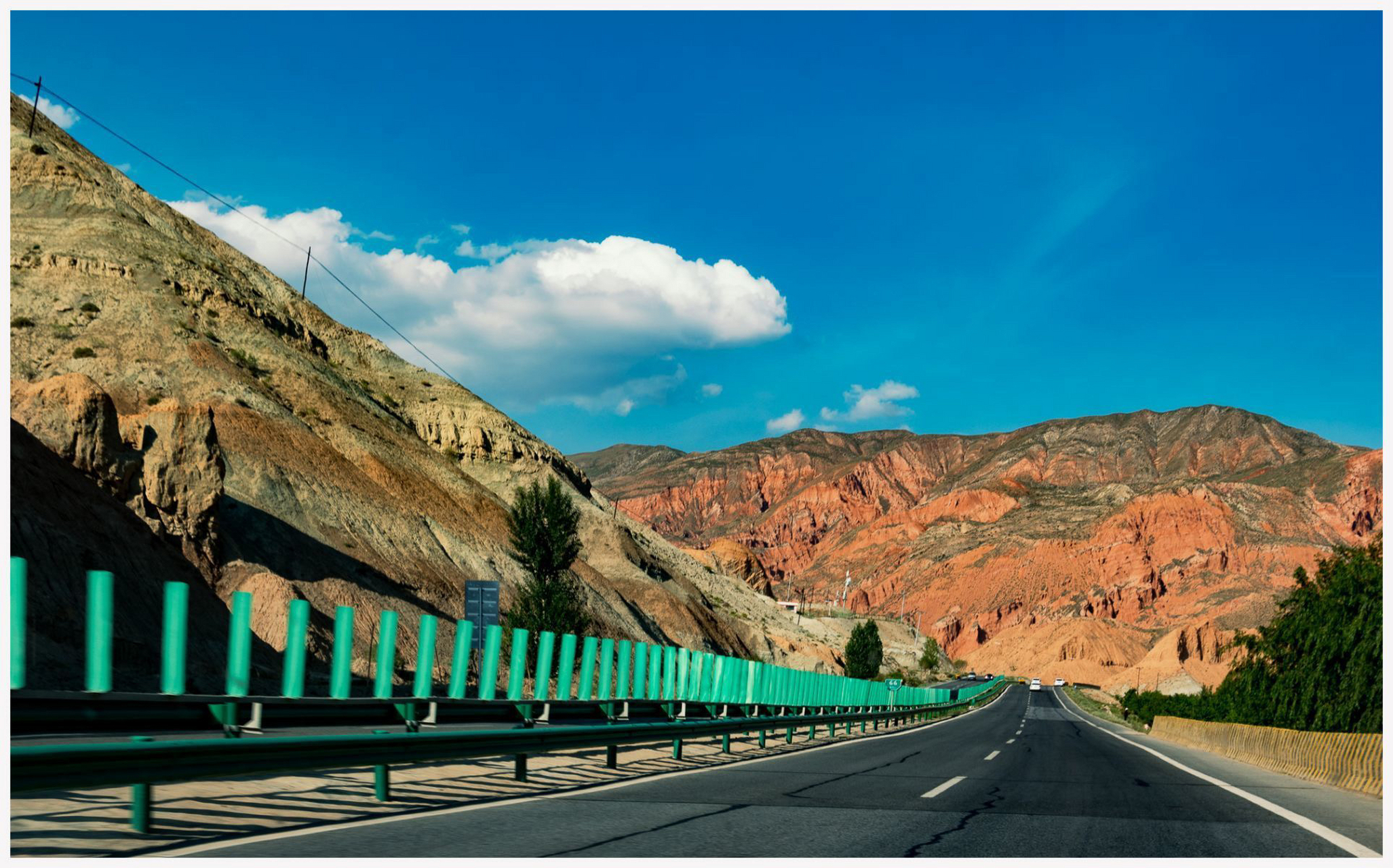 从西宁出发,终点是果洛藏族自治州的久治县