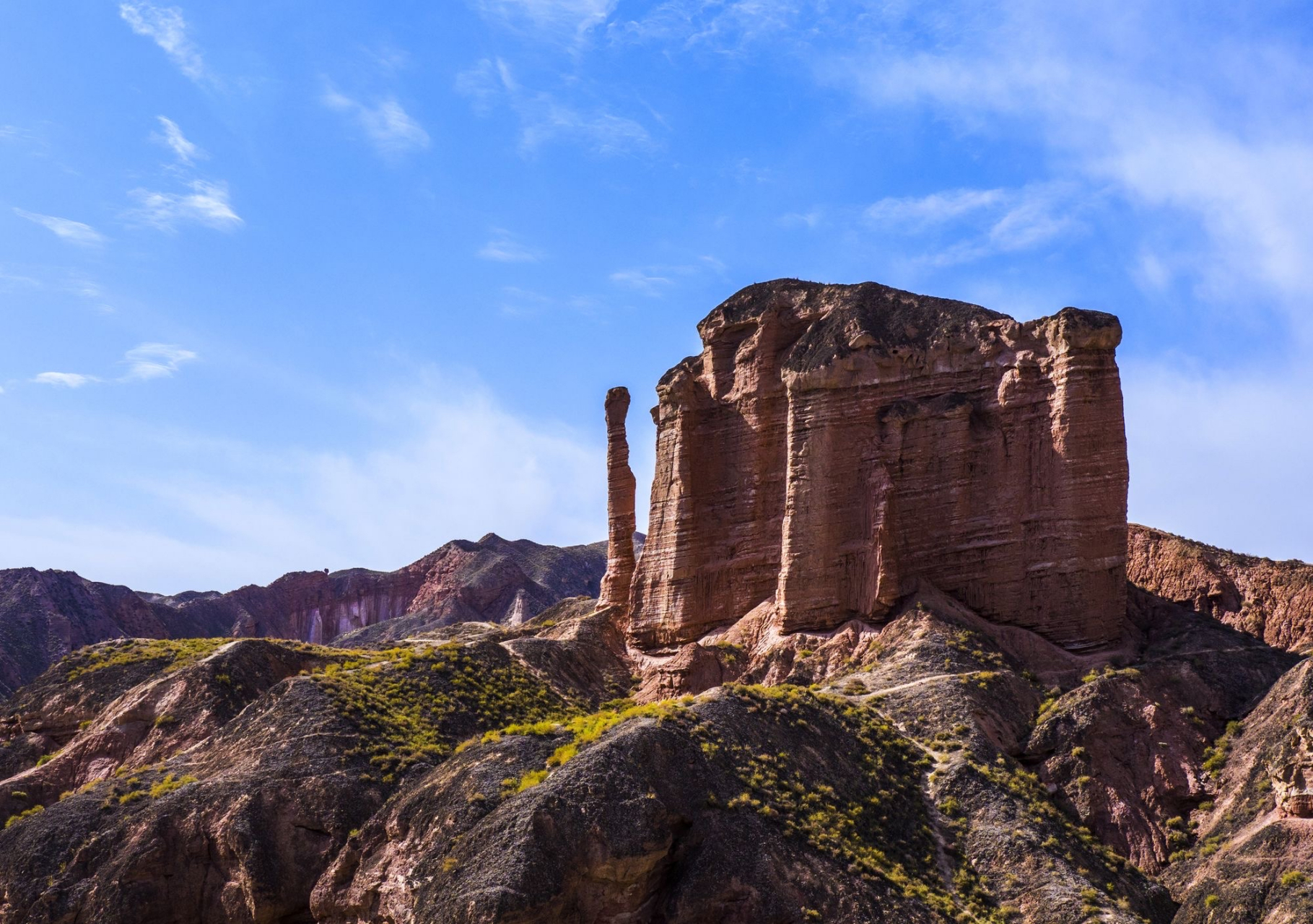 02冰沟丹霞以"雄险神奇"而著称,被誉为"天下第一奇观"; 先后被