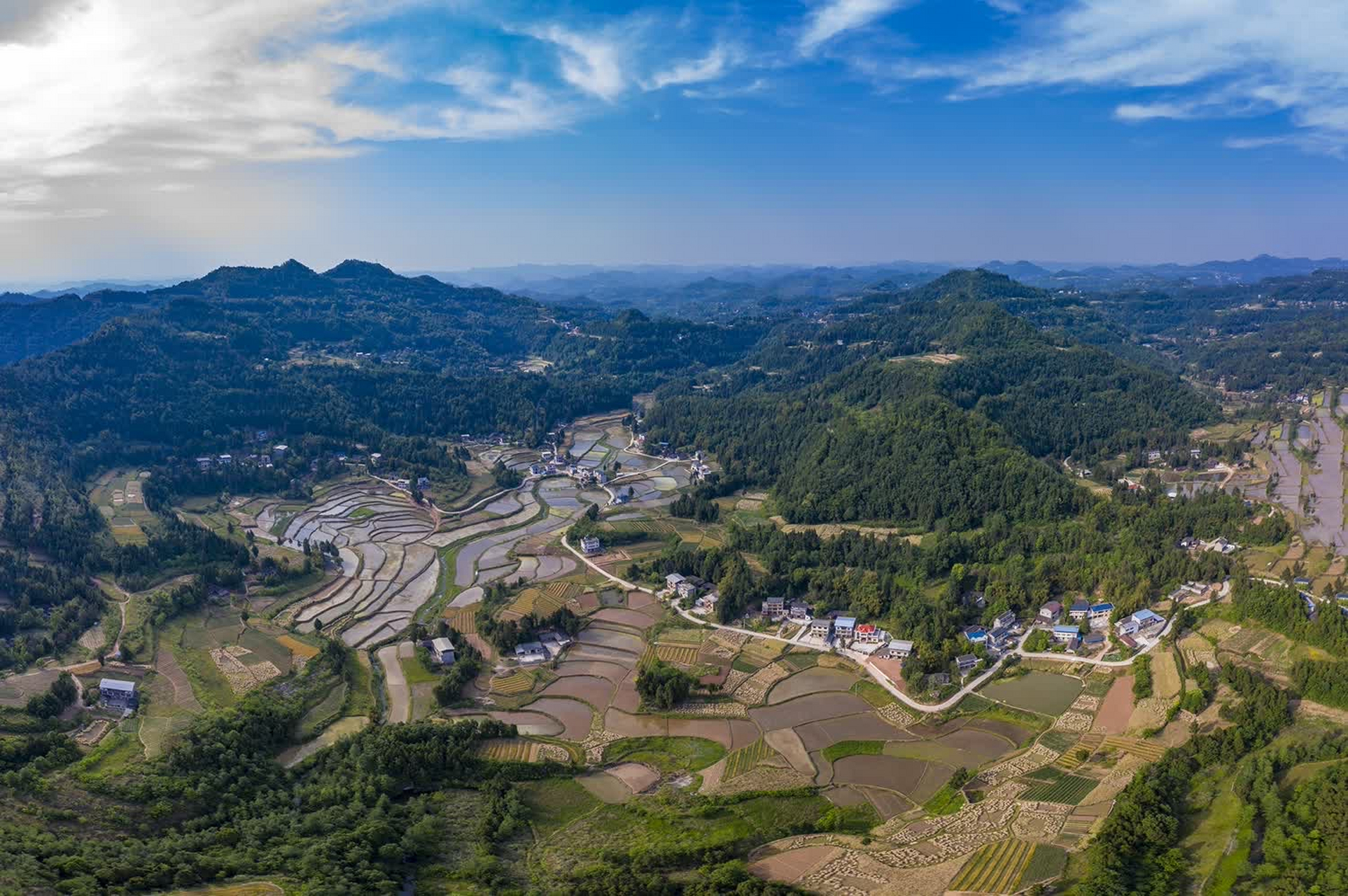 永安寺村位于四川省阆中市水观镇,距阆中市区37公里,是四川省历史