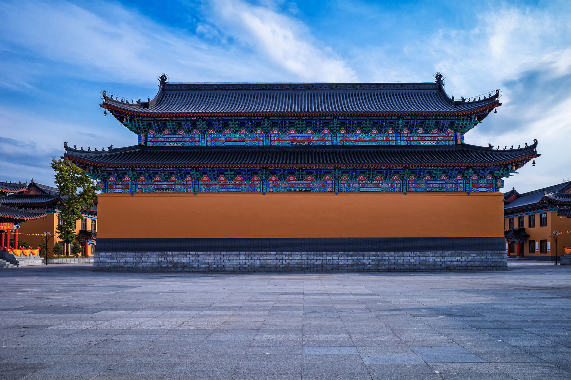 "长白山泰安寺"是长白山区最早的佛教圣地之一,初建于曹魏末年,距今