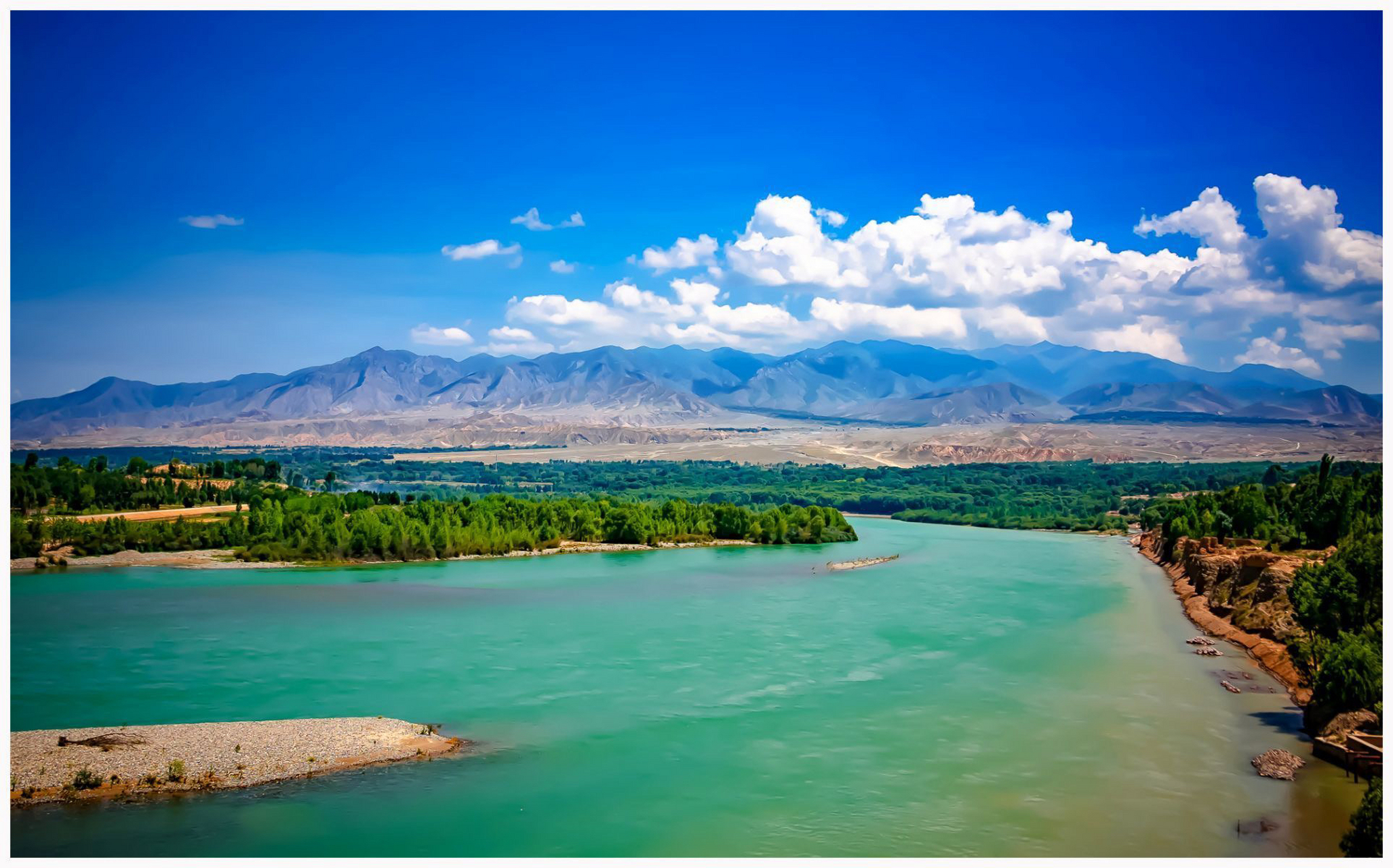 "天下黄河贵德清"是对贵德的著名赞誉.