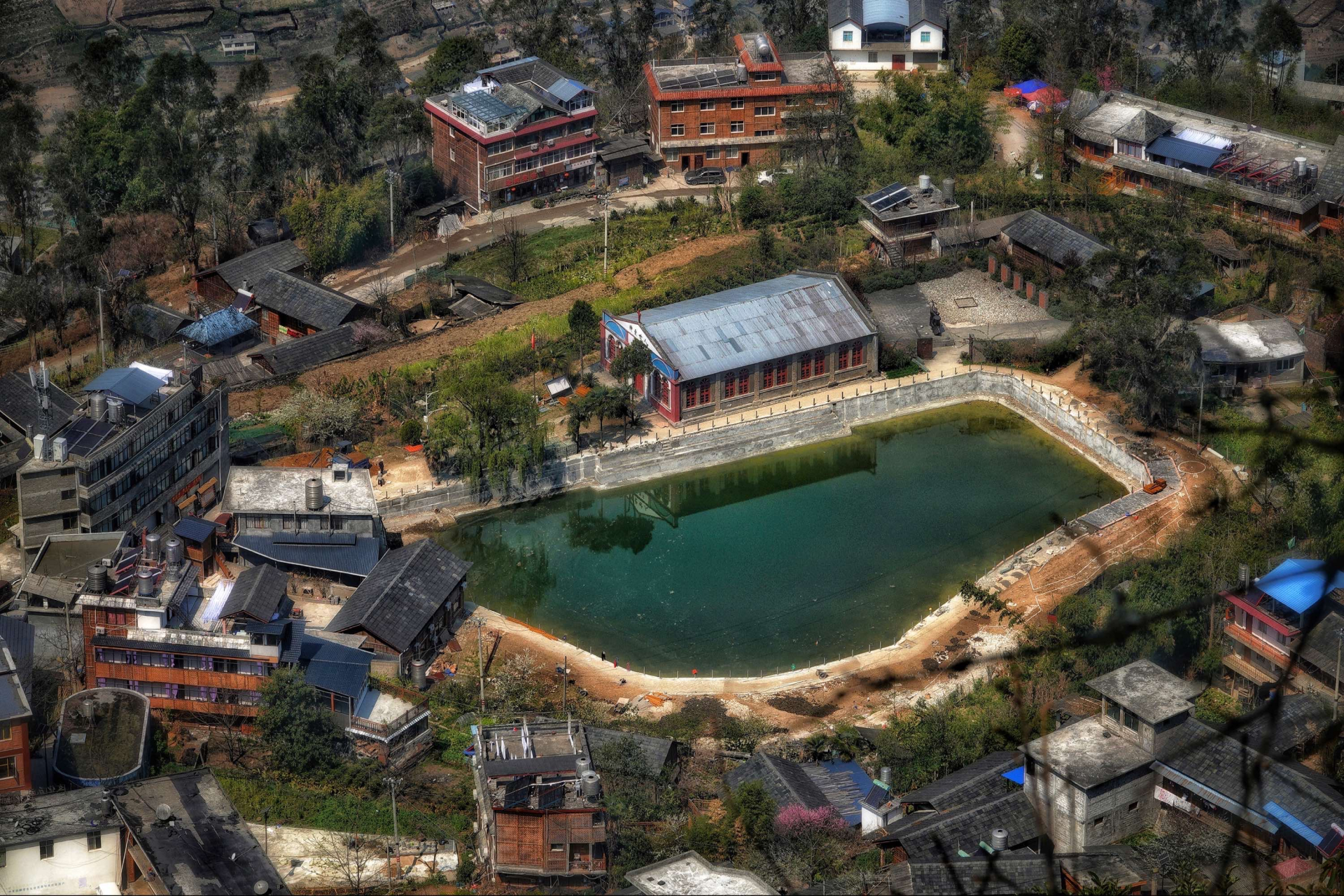 走进怒江最美村寨—老姆登村 老姆登村位于云南省怒江州福贡县匹河