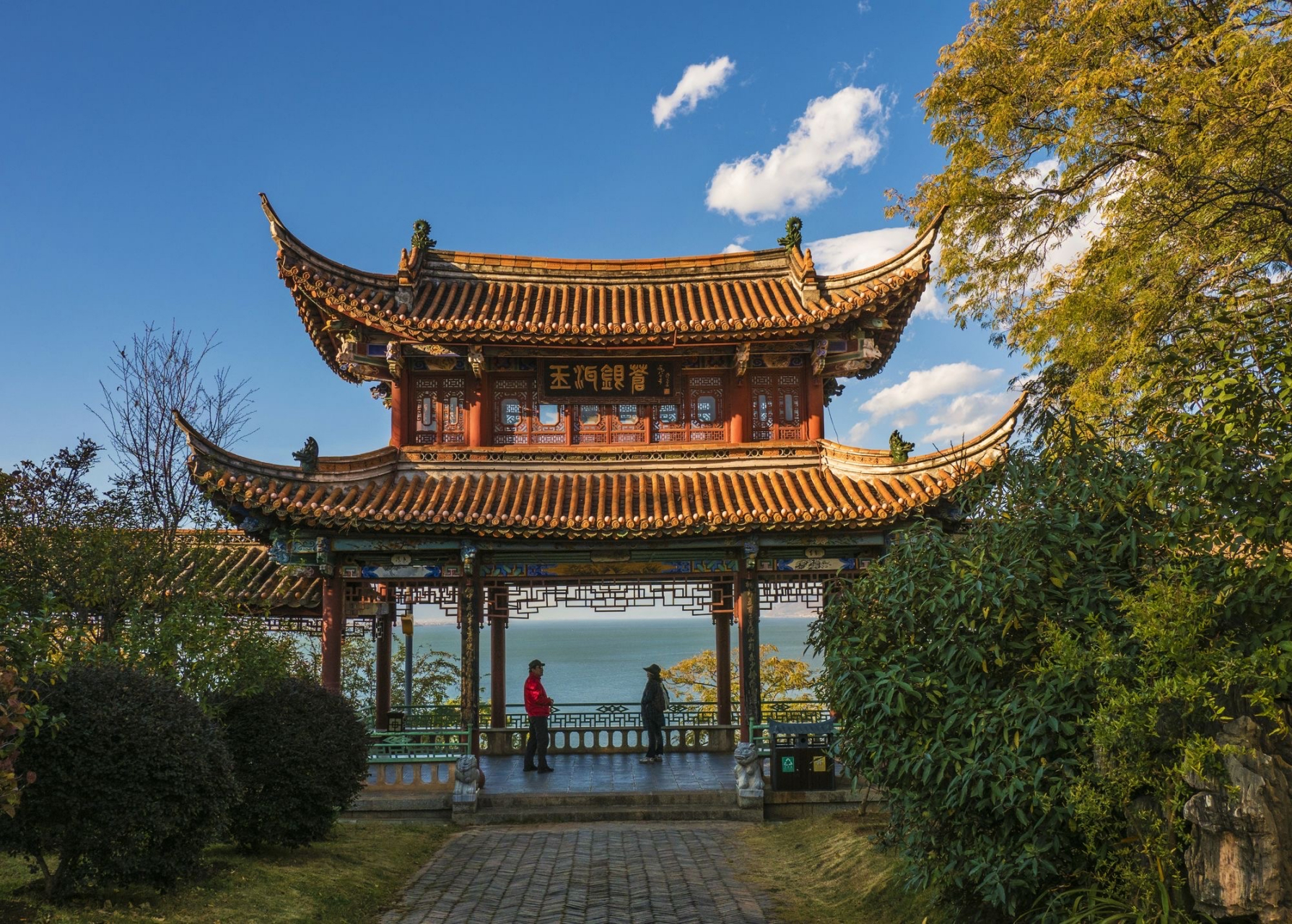 洱海公园 洱海公园是云南省大理市洱海南端的一座公园,是游览苍山洱海