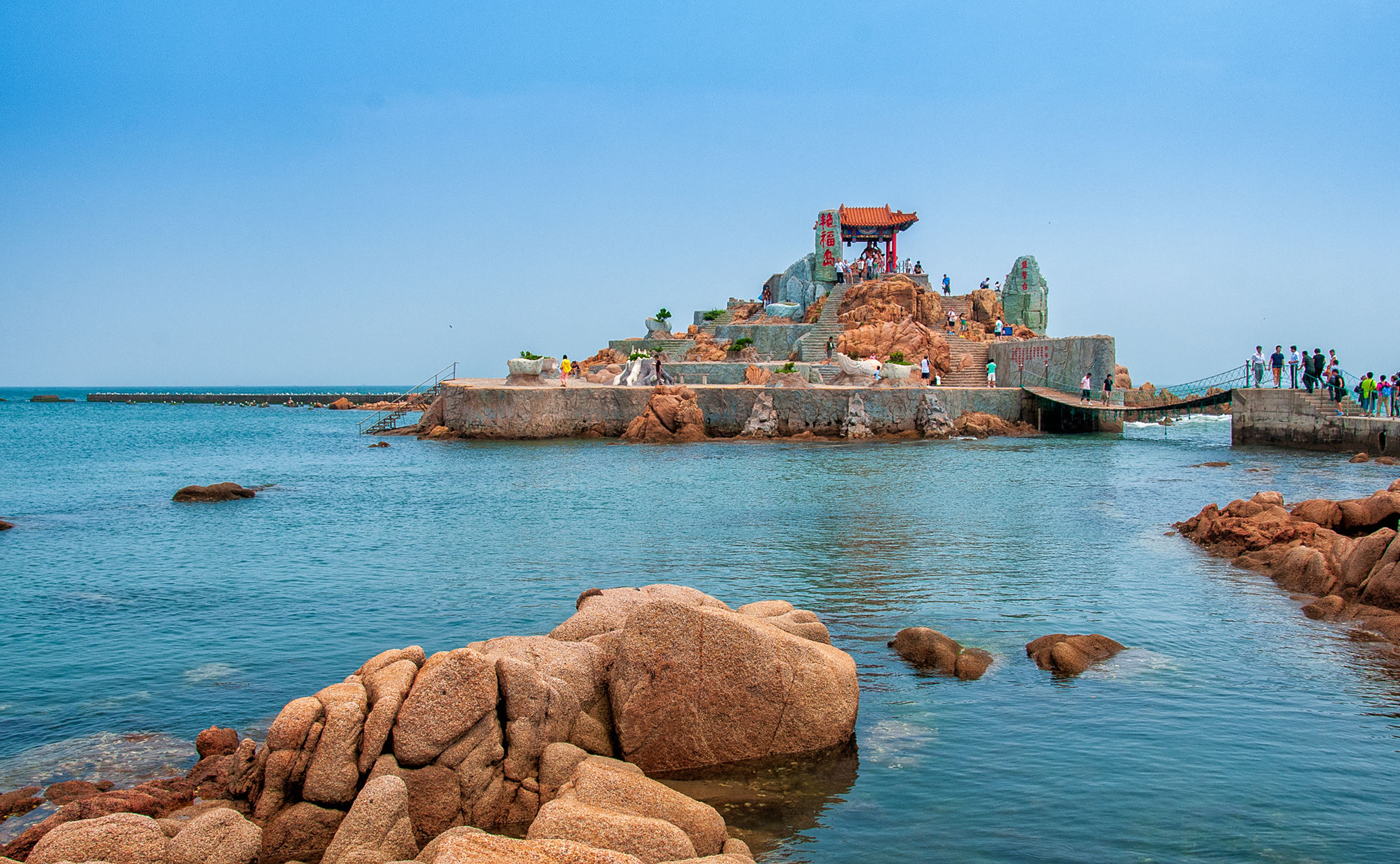 成山头景区内除了最典型的"天尽头"外还有其他的景