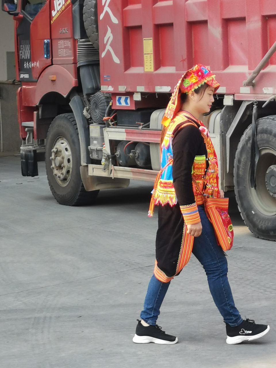 金水河口岸的少数民族