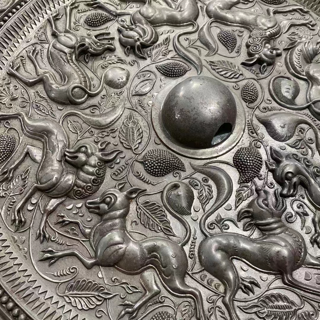 大唐之美,唐代青铜海兽葡萄镜精品 直径68厘米