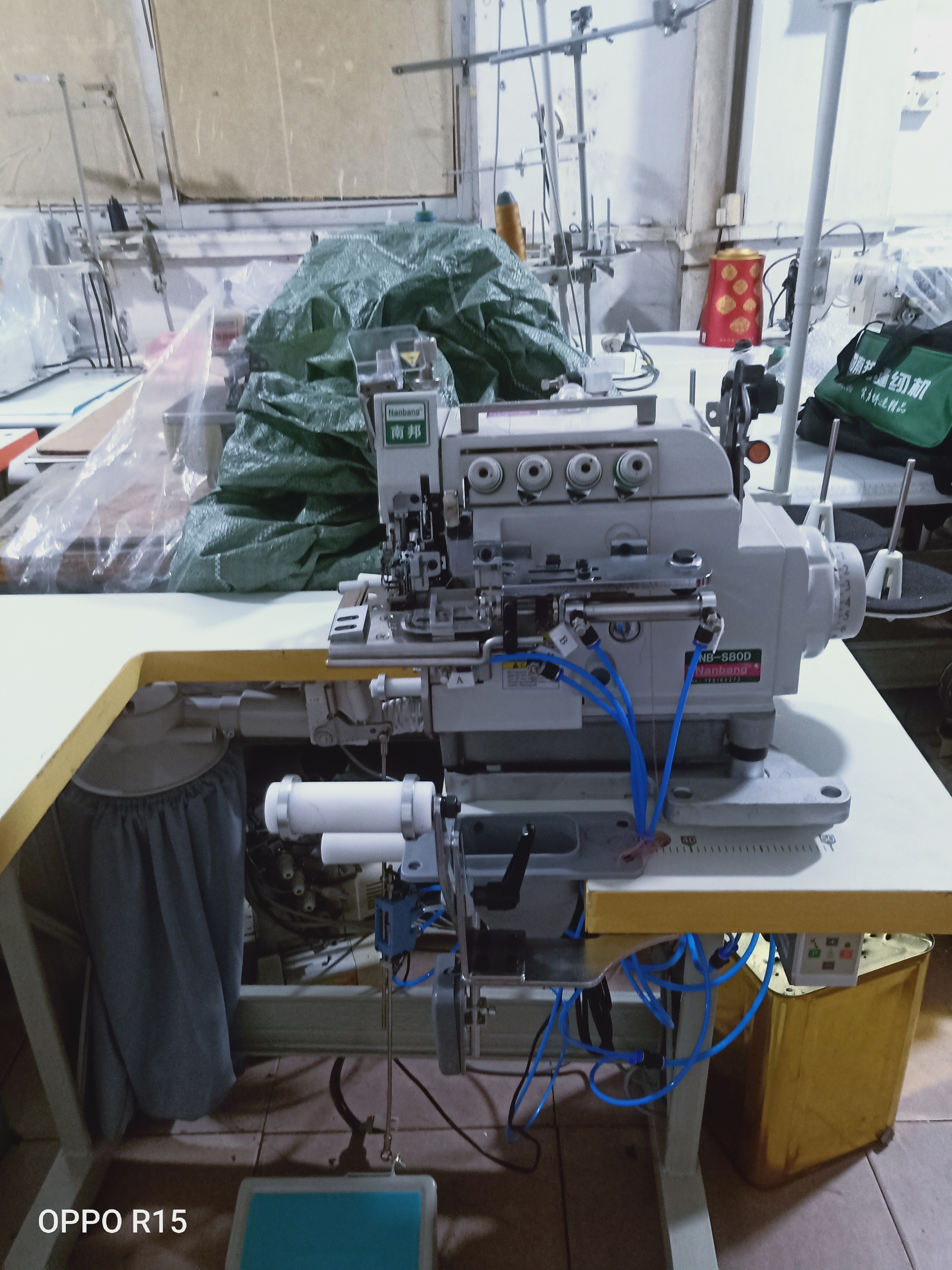 电脑自动小咀上领机 上腰机小嘴四线打边机拷边码边机机 厚料包缝机