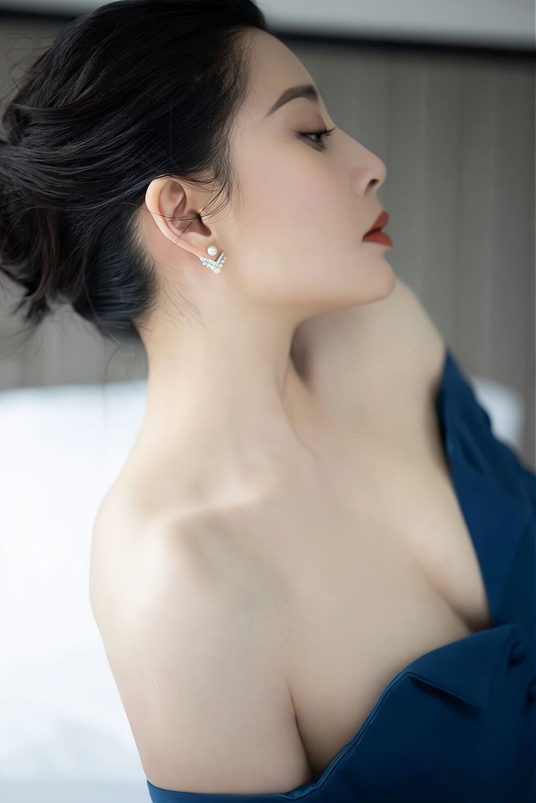 短发女星殷桃亮相,魅力四射97  殷桃,实力派演员,凭借《人民的名义