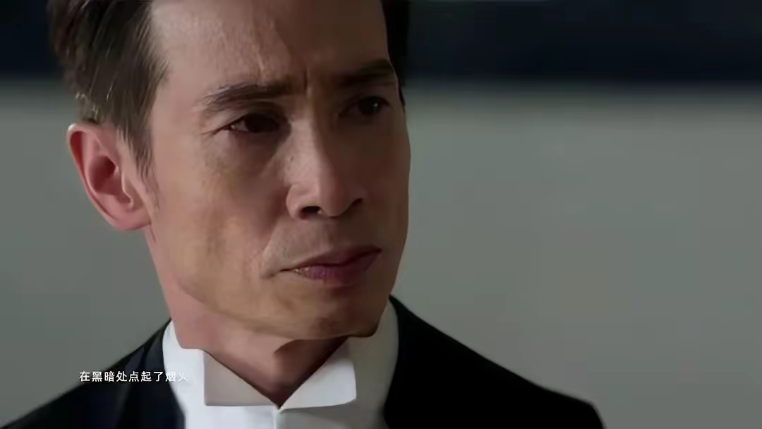 陈建豪可是tvb曾经当红的古装剧男主角,虽然不帅气,但是资源好,也是