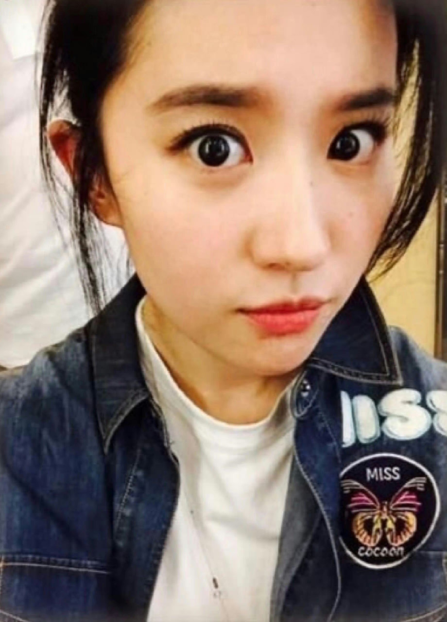 刘亦菲说:我的眼睛大不大?请你们不要在说我的眼睛小了