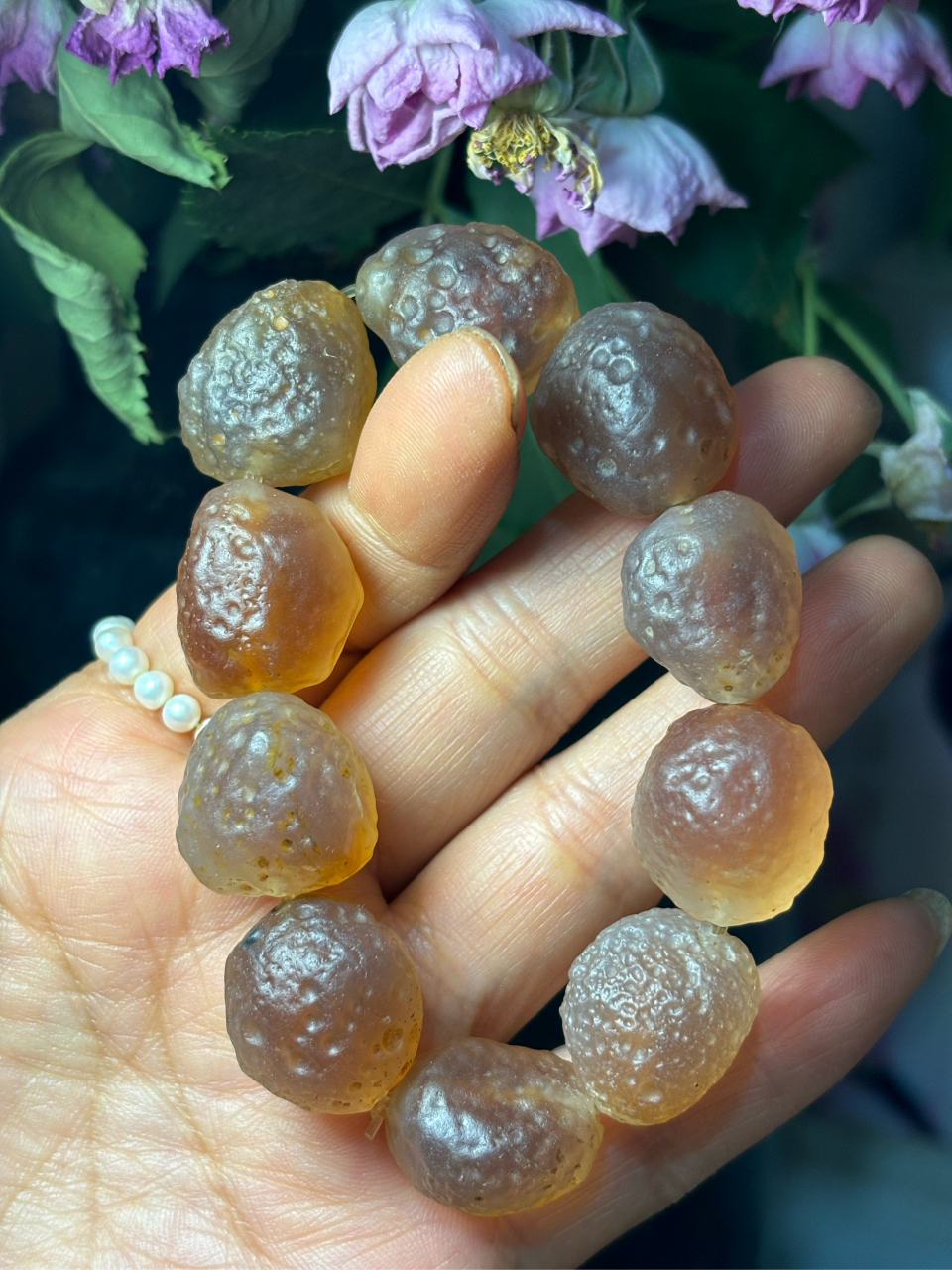 戈壁糖心玛瑙,2016年买的,2021年在阿拉善石市去看已经找不到这么大颗