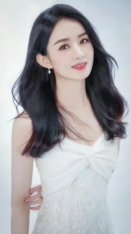 赵丽颖:多面风华,美自天成