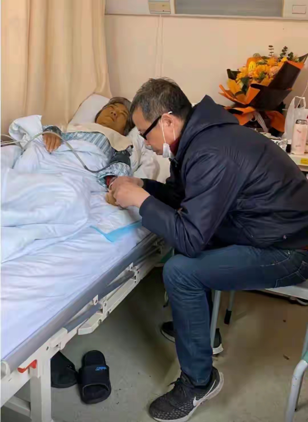 关于北大人民医院、房山区黄牛专业运作住院，解决您排队的烦恼的信息