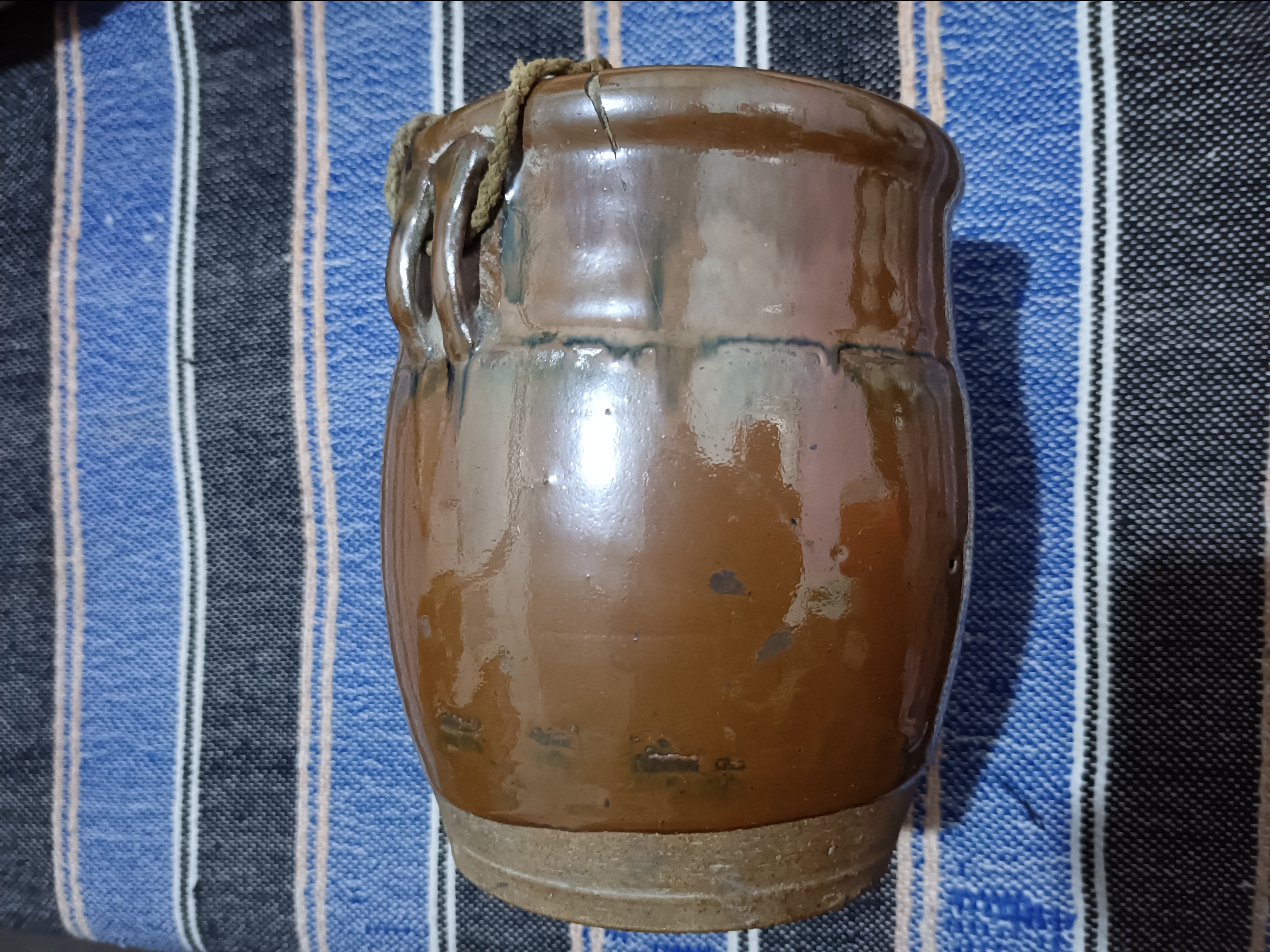 物件】 陕西省蒲城县尧山镇延兴村姜家凹村的祖母 曾用过的袖珍油罐子