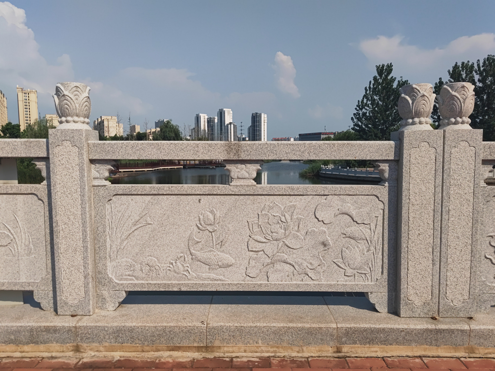 芝麻灰河道桥护栏石栏杆的安装的要求及样式照型选择美观大气#河堤石