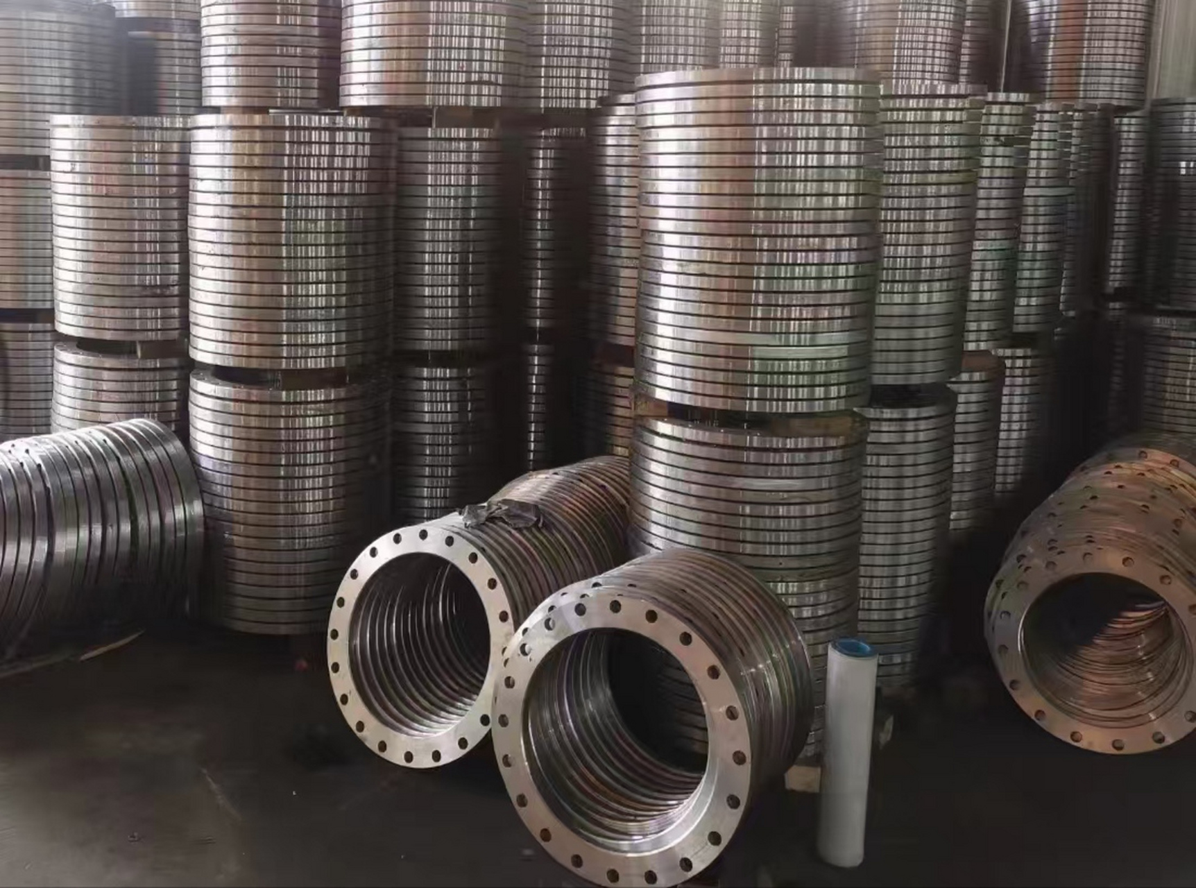 板式平焊钢制管法兰应按下列规定进行标记: 示例1: 公称尺寸dn600