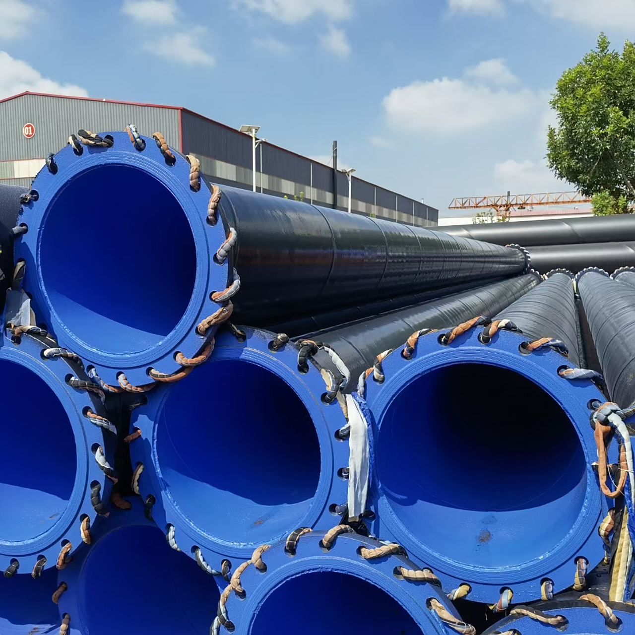 法兰连接方式一般可以分为五种:即平焊,对焊,承插焊,松套. 1.