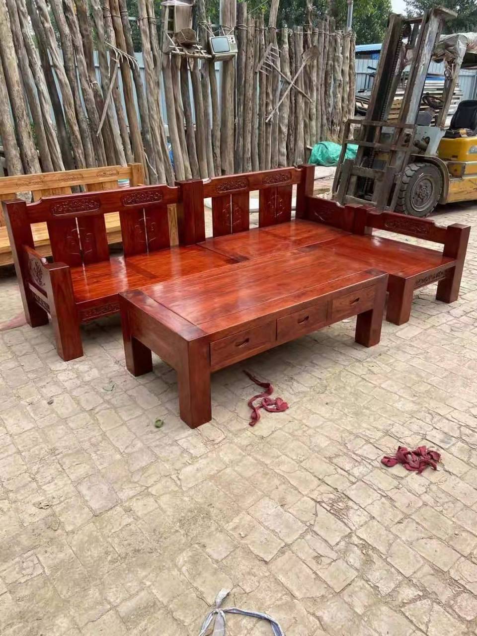 家具# #家居好物# 老榆木大料家具,传统榫卯结构,结实耐用,颜色也