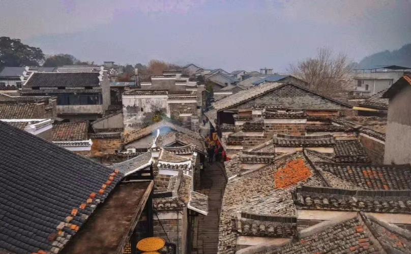 安义古村位于江西南昌的安义县,具有千年的历史,在这里时光凝聚