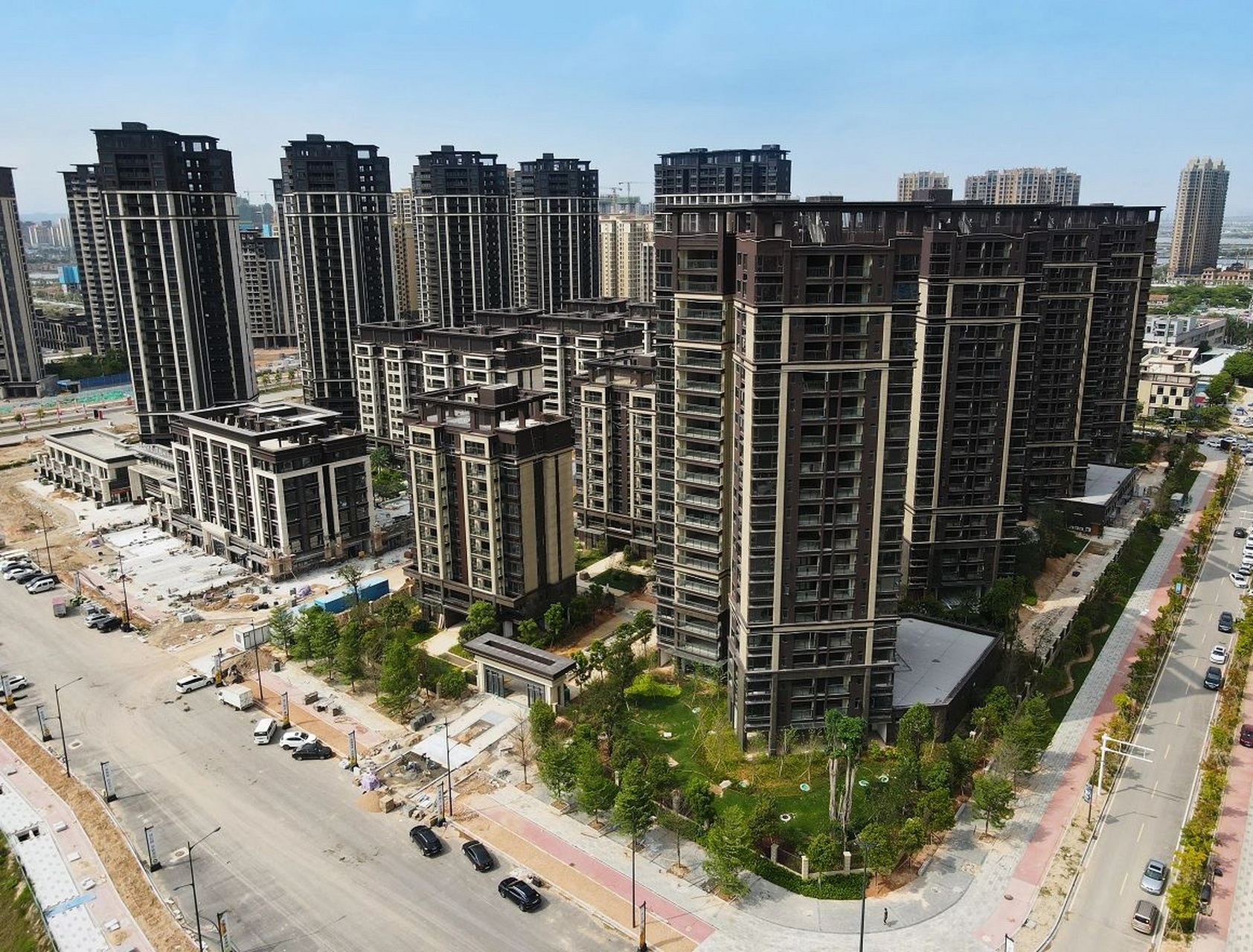 珠海政府送楼啦,不用首付,直接月供,还送全屋家私